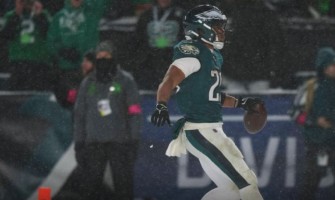 Saquon Barkley runs Philly to NFC Championship Game