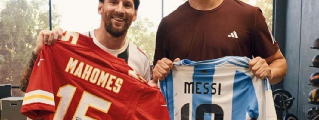 Mahomes and Messi exchanged signed jerseys