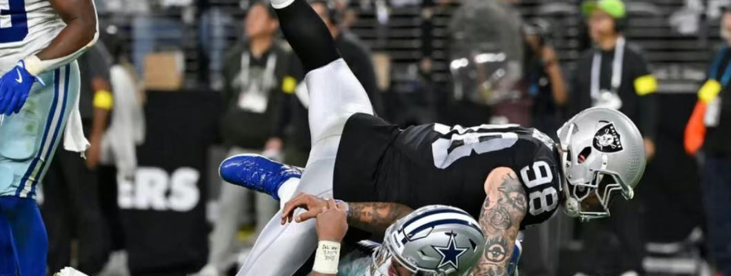 Dallas Cowboys Keep Playoff Hopes Alive