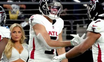 Falcons snap losing streak