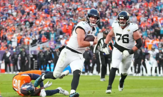 The AFC title race intensifies!